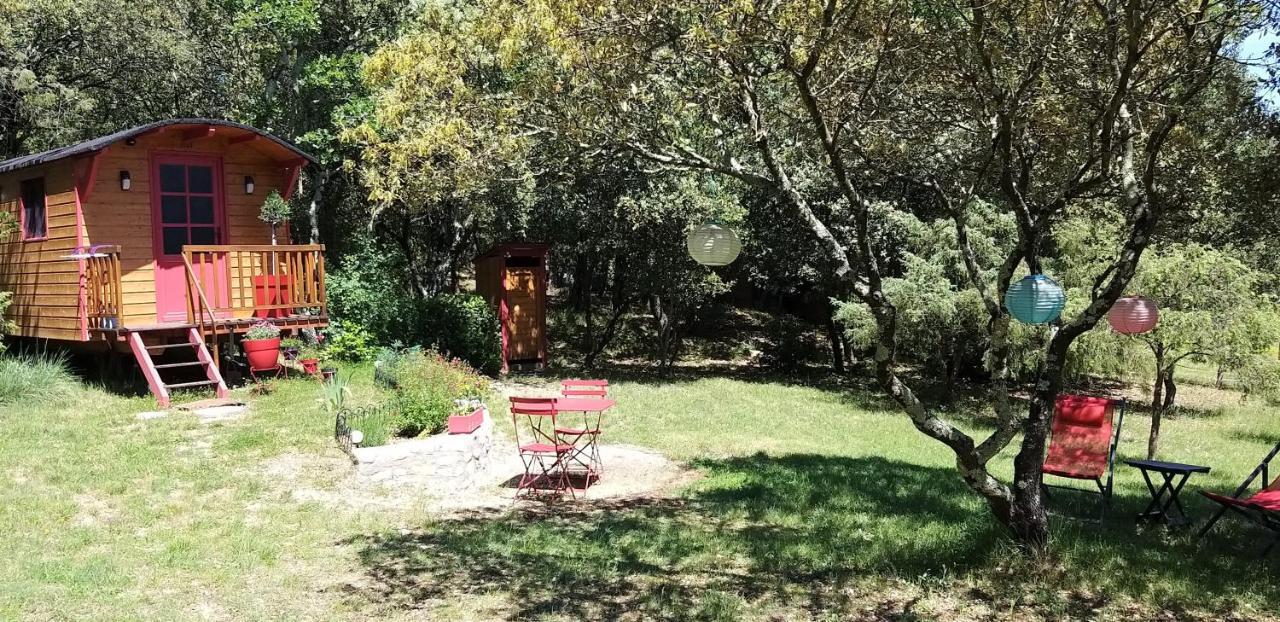 Villa Roulotte avec piscine en Cévennes Monteils  Exterior foto